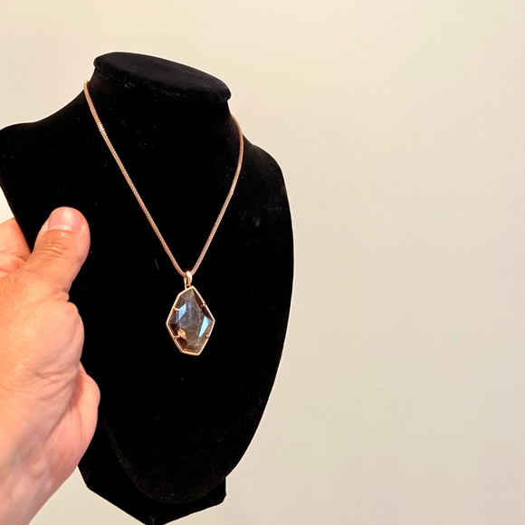 NWT Kendra Scott Kalani Rose Gold Necklace - Picture 10 of 16